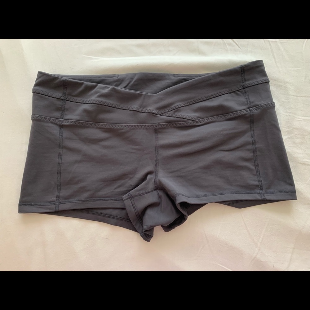 Lululemon yoga shorts